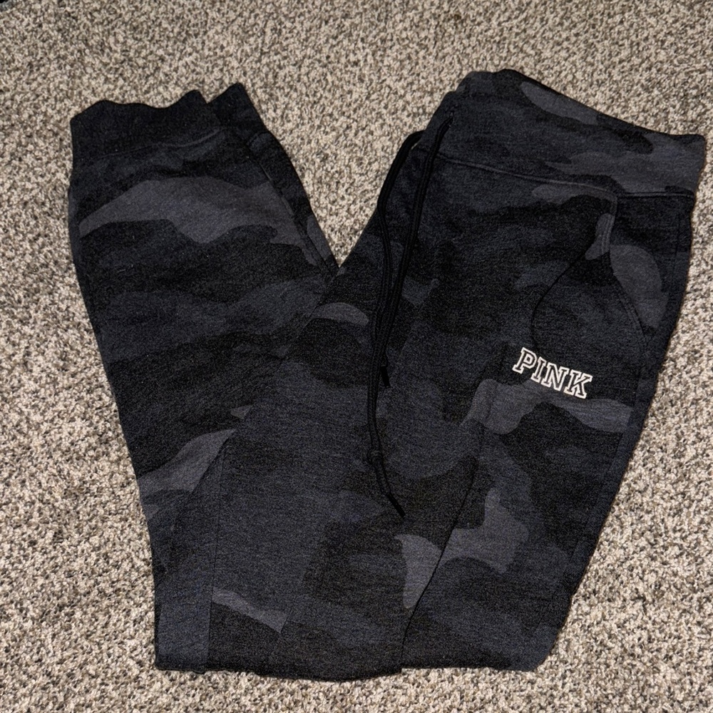 PINK Victoria's Secret Black Camo Sweatpants